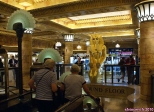  [no_rights] Grand magasin Harrods, à Londres.<br>Le hall égyptien.