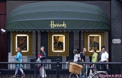  [no_rights] Grand magasin Harrods, à Londres.<br>Détail d'une vitrine.