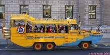  [no_rights] Ville de Londres.<br>Si vous n'avez pas le mal de mer, et pas peur d'être mouillé (M'ouais, à Londres...),<br>alors le bus amphibie <i>London Duck Tours</i> est fait pour vous !