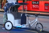 Ville de Londres.<br>Le vélo est un excellent moyen de se déplacer...<br>...surtout quand on n'a pas à pédaler: vive le vélo taxi !